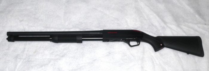 Strzelba Winchester SXP cena - widok z przodu