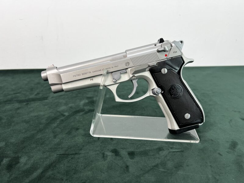 IMG_1779-800x600 Pistolet BERETTA 92 FS INOX kal.9x19 ITALY - obrazek 1