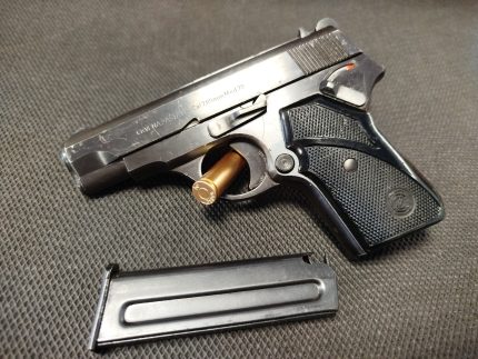 Pistolet Crvena Zastava Mod. 70