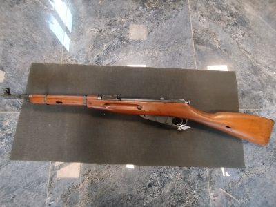 Karabin Mosin M44 kup - widok z przodu