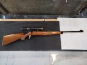 Karabinek Kricko 22 WMR - widok z przodu